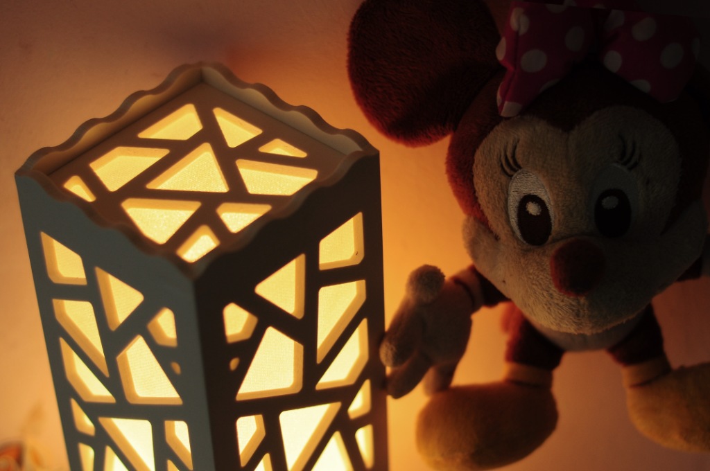 Đèn ngủ để bàn